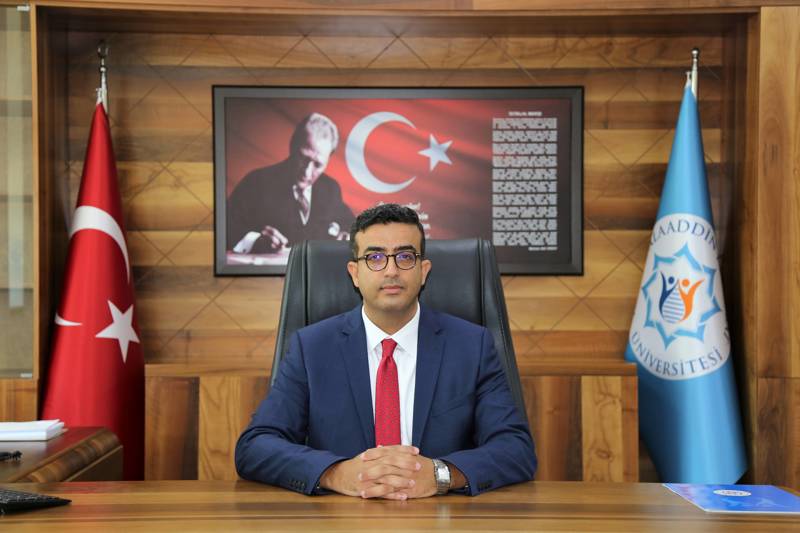 Dekanımız Prof.Dr.Özgür Kasım AYDEMİR’in öğrencilerimize güz dönemi tebriği