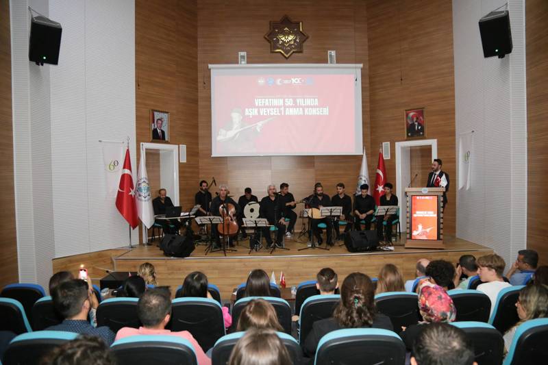 Vefatının 50. Yılında Aşık Veysel'i Anma Programı Düzenlendi